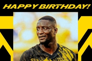 多特官方祝吉拉西30岁生日快乐，球员加盟以来出战87场55球15助