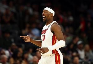 富保罗：你可以因热爱科比而感到难过 但不能贬低阿德巴约的成就