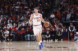 这场拉到家了！谢泼德攻防不行&12中4&三分9中1 正负值-26最低