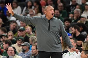 就问你慌不慌！老里谈阿德巴约83分：一个非常罕见的夜晚