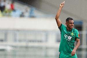 蒙哥马利:达万有小的情况需要处理下,希望他早点归来