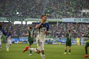 每体：巴萨有意19岁克罗地亚中卫武什科维奇，球员转会费4000万欧