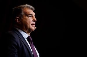 阿斯评拉波尔塔和丰特辩论：全程互扣帽子，弗里克最受会员支持