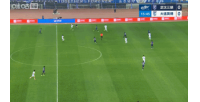 这都没打进？冯劲包抄面对大半个空门打偏，但马莱莱也越位在先了