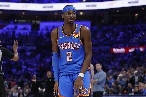 亚历山大：我过去一年半打球非常开心 最重要的是我们一直在赢球