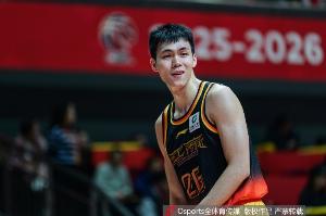 带队追分！庞峥麟半场9中4拿下11分3板4助 两队国内球员唯一上双