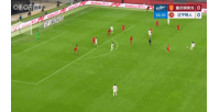 第35分钟，热菲尼奥直塞，姆本扎挑过门将后面对空门被后卫解围