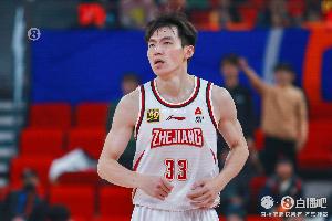 还好球队赢了！吴前运动战8投全铁 4罚3中拿到3分4篮板3助攻