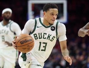 本赛季最快进步球员？罗林斯半场8中5得到15分4助攻 还有2次封盖