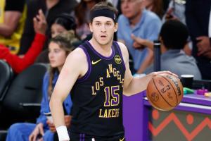 湖人官方晒里夫斯末节故意罚丢扳平：球商有1千万那么高！