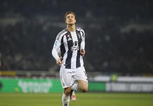 名宿:伊尔迪兹是最棒的,是尤文的领军人物,他不该再踢中锋位置