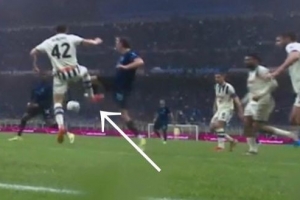 前裁判：亚特兰大的进球没有犯规，但弗拉泰西禁区倒地理应是点球