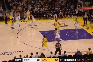 上来就对飙！穆雷迎着东契奇干拔三分命中 东契奇迅速answer ball