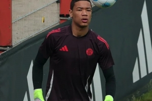 图片报：若拜仁让16岁小门欧冠首发，或违反德国青少年劳动保护法