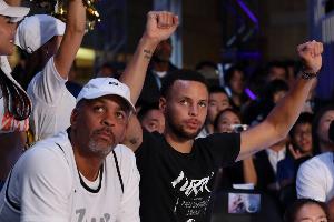 老库里:库里家族是比詹姆斯家族更好的篮球世家 总得有人说出来