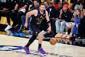 攻得很凶！东契奇半场16中9砍下23分2板3助1断 首节独得16分