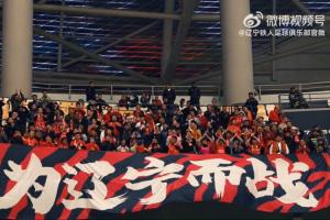 “哪怕你还未准备好迎接白昼，黑夜也绝不可能永远笼罩。”