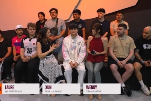 Xun：第二、三局前中期很大优势，决策有点莽撞了，应该稳点