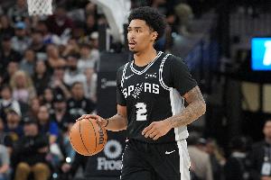 马刺背靠背客战国王 哈珀&科内特出战成疑 瓦塞尔因脚踝酸痛缺阵