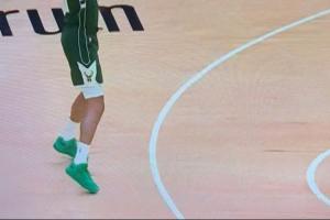 希姆斯高位策应蹦蹦跳跳~美媒：NBA现在真的已经没有走步了