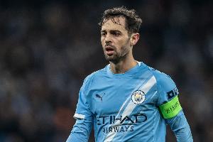 欧冠1/8决赛次回合战皇马，B席生涯第582场俱乐部比赛首次被罚下