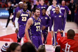 近11战10胜！东契奇：这始于我们的防守 每个人都在场上享受乐趣