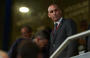 卢比亚莱斯：球员时代我曾盯防过梅西，他被我铲倒爬起来继续过人