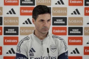 塔帅：与瓜帅关系变化是必然的但情谊未变 球员没谈论四冠王目标