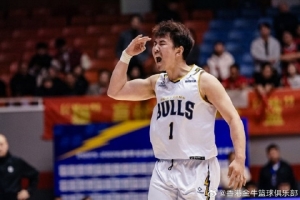 客场赢球帅照来袭 香港金牛锁定本赛季NBL常规赛积分榜头名