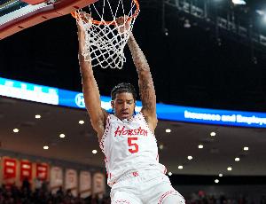 模版波蒂斯！休斯敦大学内线小克里斯·塞纳克24分钟狂揽18个篮板