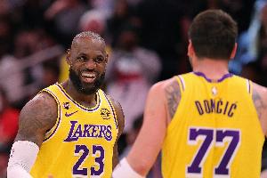 魔术师：东契奇是NBA中最难防球员&是MVP前三 詹姆斯同样神乎其神