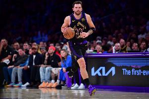 东契奇单场至少60分+5板+5断+5三分 NBA历史第二人!比肩火箭登