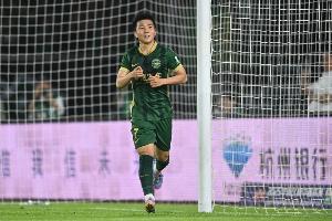 博主：陶强龙完成中国顶级联赛出场100场，成2001年龄段第1人