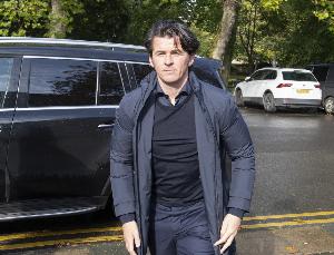 太阳报：官司缠身，前曼城中场乔伊·巴顿损失约百万镑陷财务危机