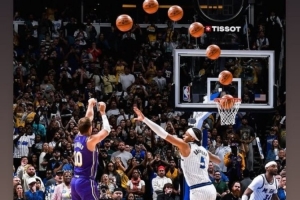 完美弧线！范德比尔特社媒转发肯纳德绝杀投篮轨迹图