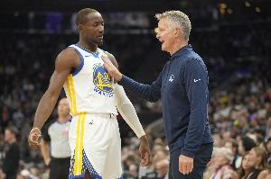 科尔：我和库明加彼此都无法满足对方的要求 双方都感觉很别扭