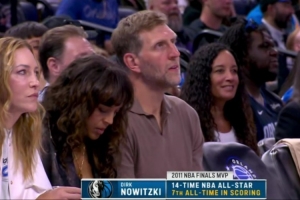 德国元素拉满！今日湖人VS魔术比赛 独行侠名宿诺维茨基现场观战