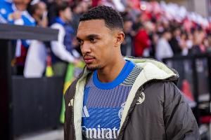 TA：训练迟到20分钟，阿诺德被罚在马德里德比中替补