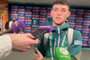 福登：赢得联赛杯大家都超级兴奋，这对我们信心有很大的提升