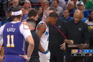 东契奇&海斯偷听魔术布置战术 八村塁小声询问：听到啥了？