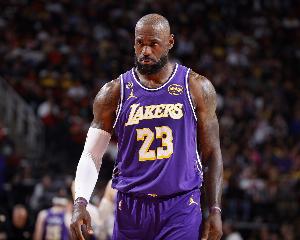 不常见！詹姆斯生涯第7次半场0分&第3次上半场挂蛋 上一次在去年