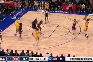 内外开花！东契奇上篮得手后三分也有 连得5分率队抹平分差