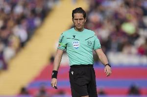 皇马TV：罚下巴尔韦德是丑闻性判罚，让球队未来几场比赛也受影响