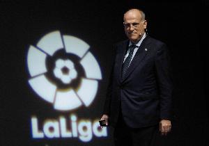 世体：西甲对球员协会提出诉讼，理由为球员静默抗议损害赛事形象