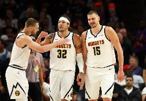 竞争白热化！掘金守住第四落后湖人1.5场 火箭领先太阳已达4场！