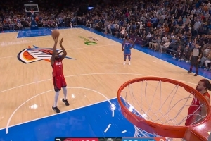 不是一两次了！KD揭幕战对阵雷霆也丢关键罚球 被拖进加时惜败