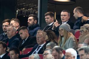 杰拉德：利物浦想替代萨拉赫，必须签下世界顶级边锋之一才行 - NBA视频直播新闻